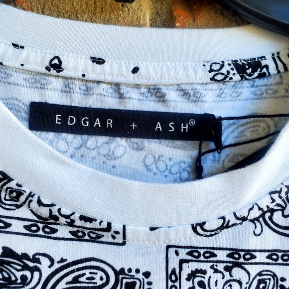 NWT MEN'S Small Black and White design Paisley Boho y2k - Picture 2 of 7